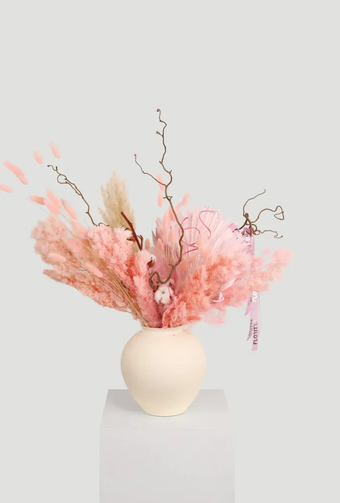 Dried pampas and celosia arrangement in cream vase — Floritta