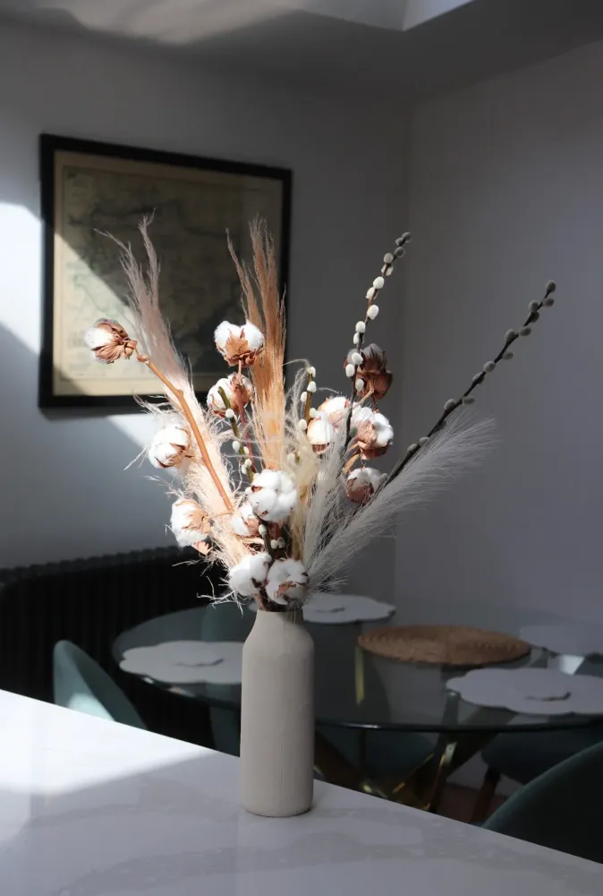 Dried cotton and pampas grass arrangement in white vase — Floritta