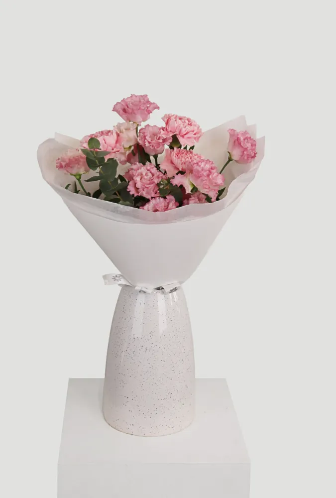 Pink lisianthus bouquet