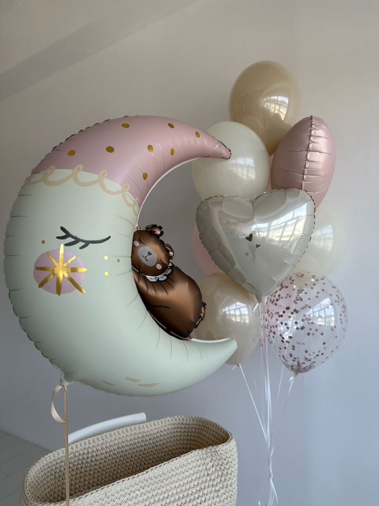Dreamy moon and bear balloon bouquet with hearts — Floritta