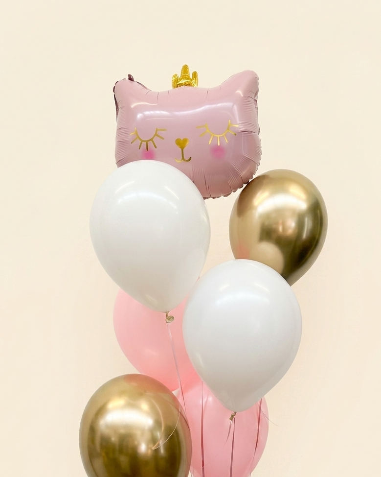 Pink cat foil balloon with white and gold balloons — Floritta