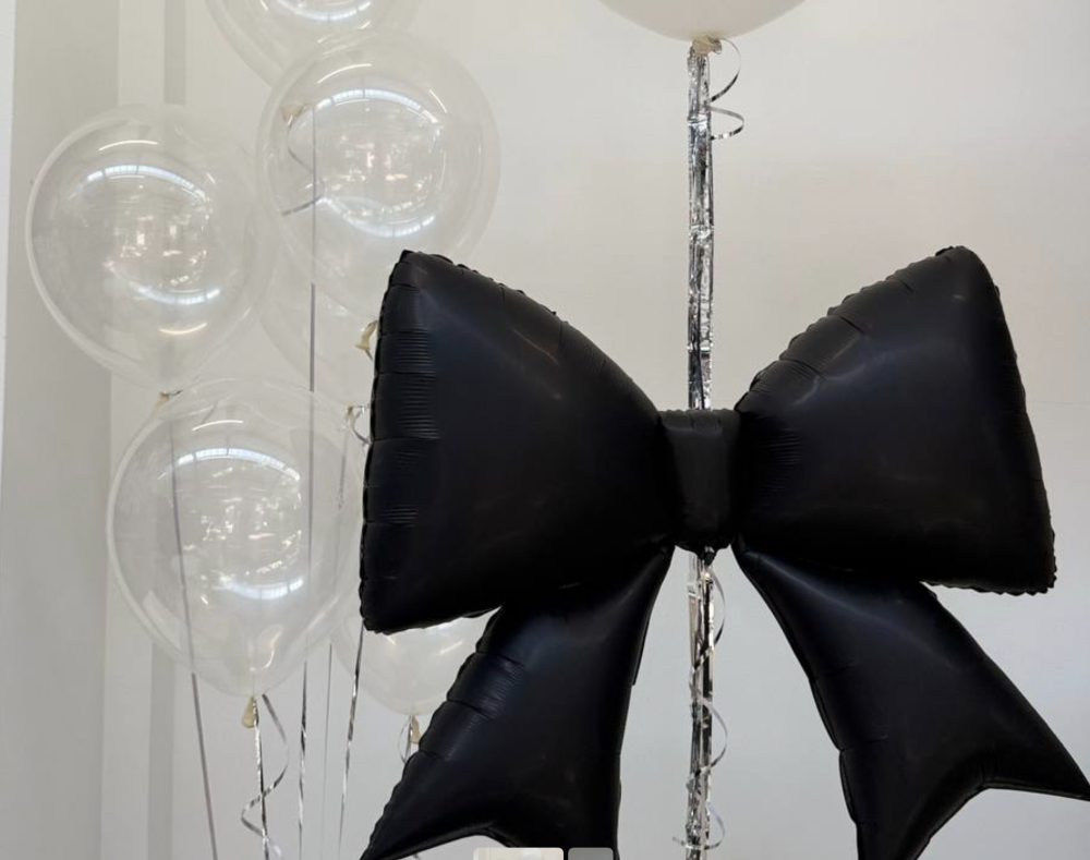 Monochrome chic (8 balloons helium inflated)