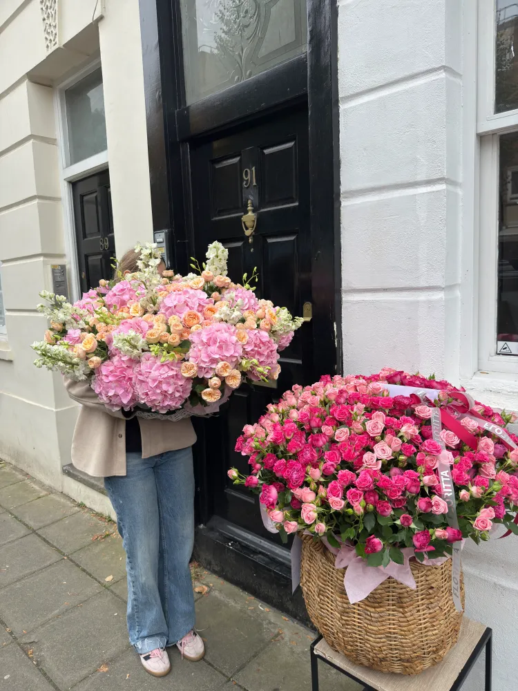 Grand blooming duo (2 basket included)