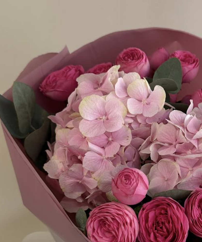 Sugar plum (hydrangeas & spray roses)