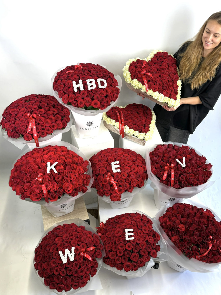 The royal rose collection (8 bouquets & 2 arrangements)