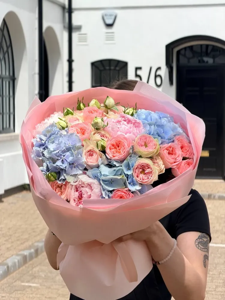 Dreamy rosewater bouquet (hydrangeas, spray roses & peony spray roses)