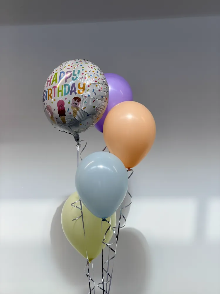 Happy birthday set (5 random colours balloon helium inflated)