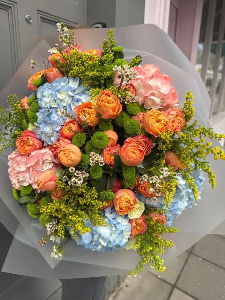 Kensington garden glow (hydrangeas, peony roses & spray chrysanthemums)