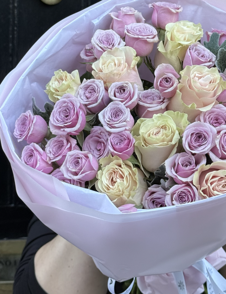 Belgravia petite rosettes (roses & spray roses)