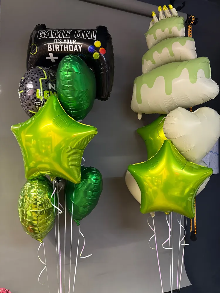 Gaming and monster cake themed balloon bouquet in lime green and white — Floritta
