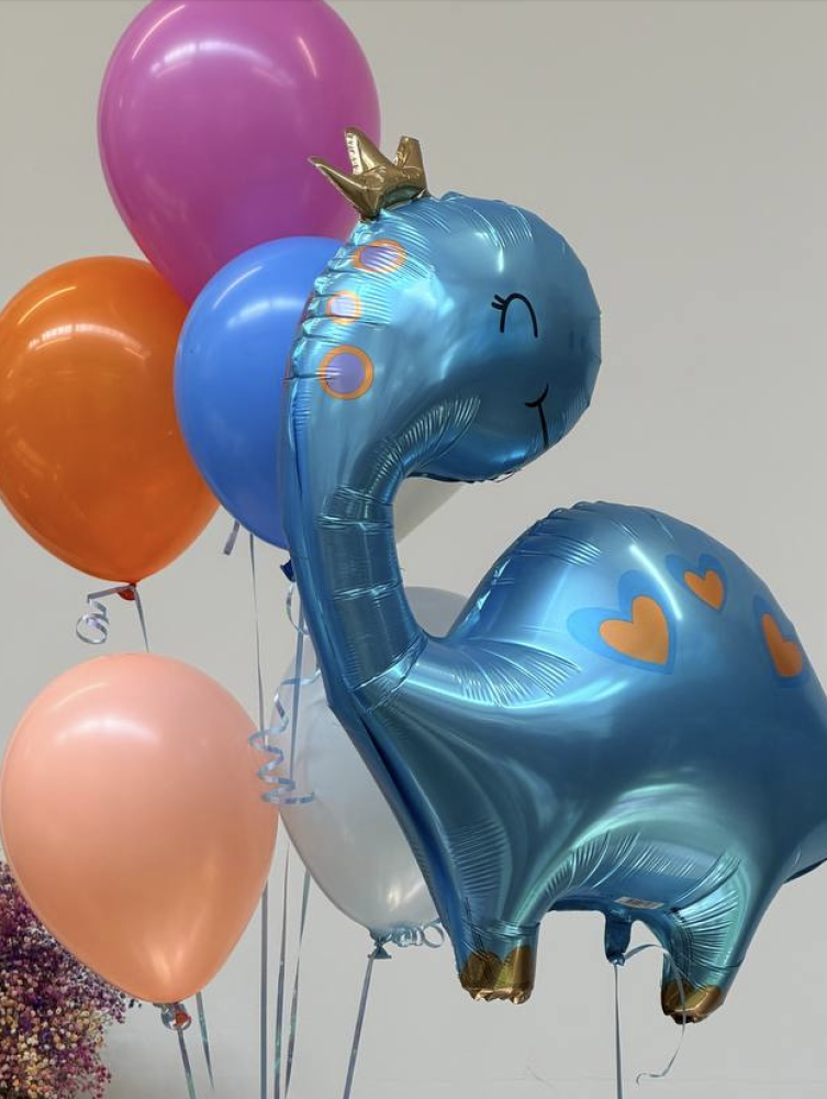 Little dino prince (7 balloons helium inflated)