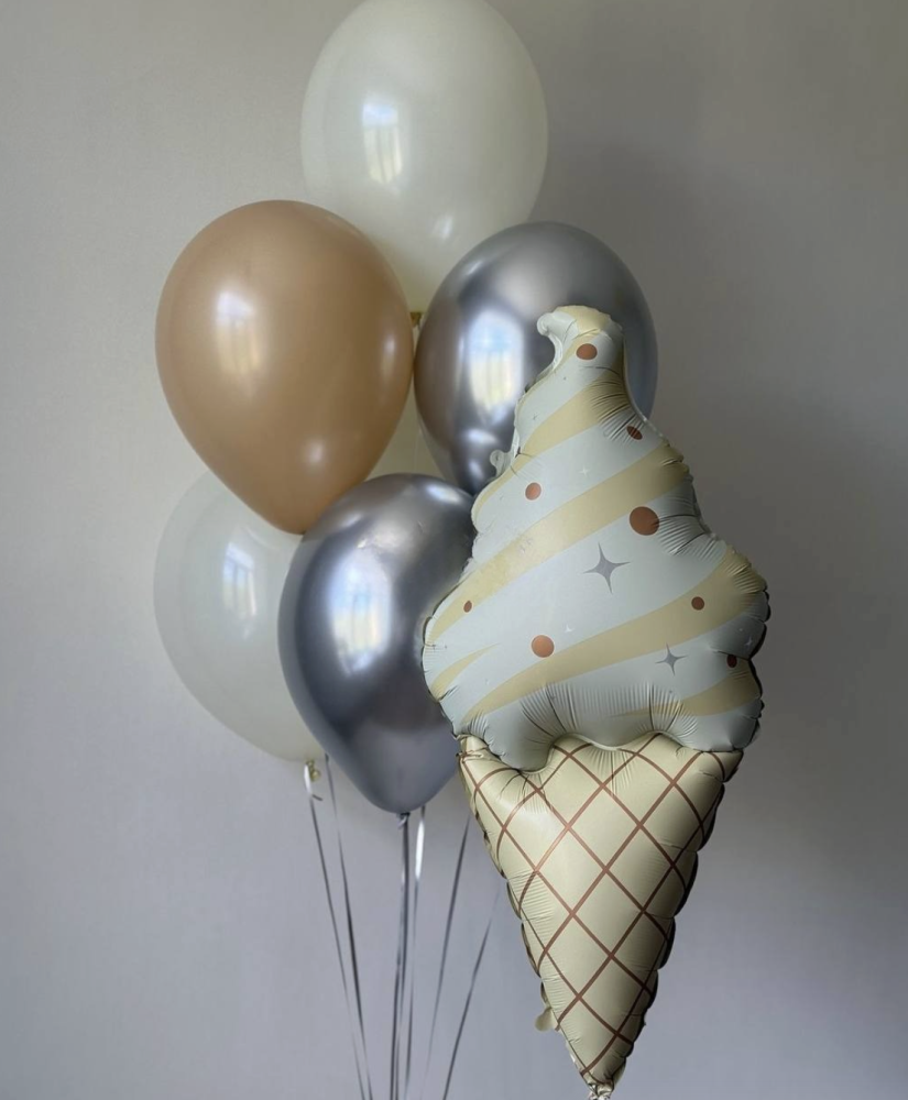 Cream and grey pearl balloons with ice cream cone foil balloon bouquet — Floritta
