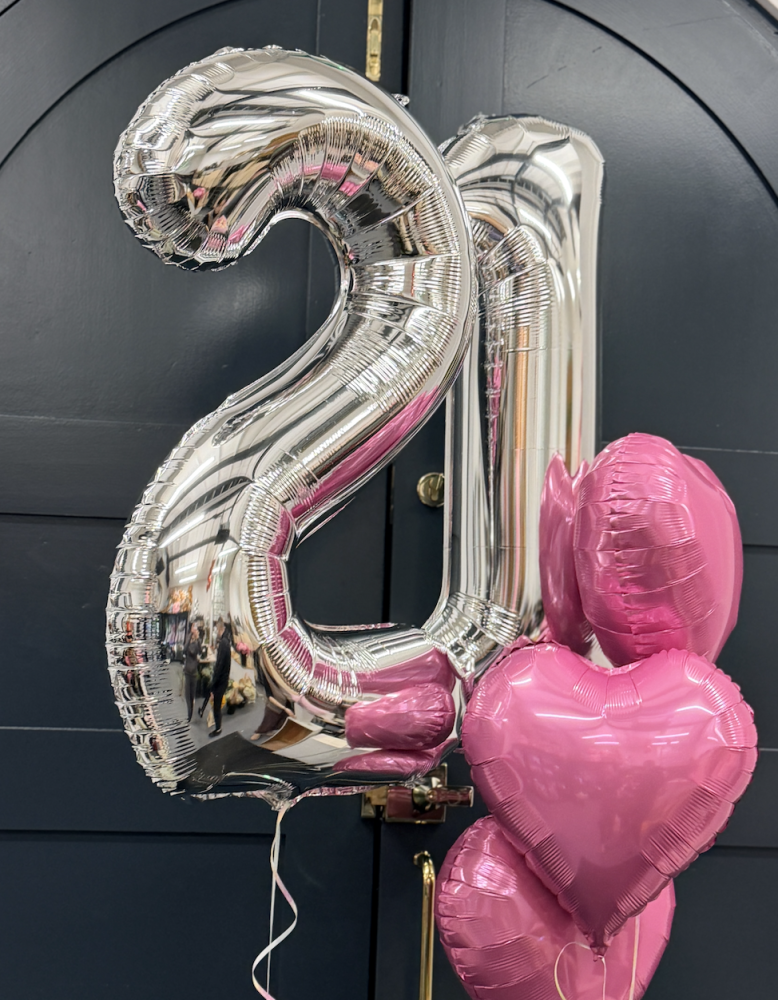Pink hearts and numbers (5 balloon helium inflated)