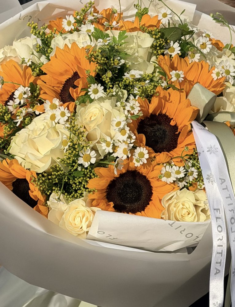 Westminster morning (roses & sunflowers)