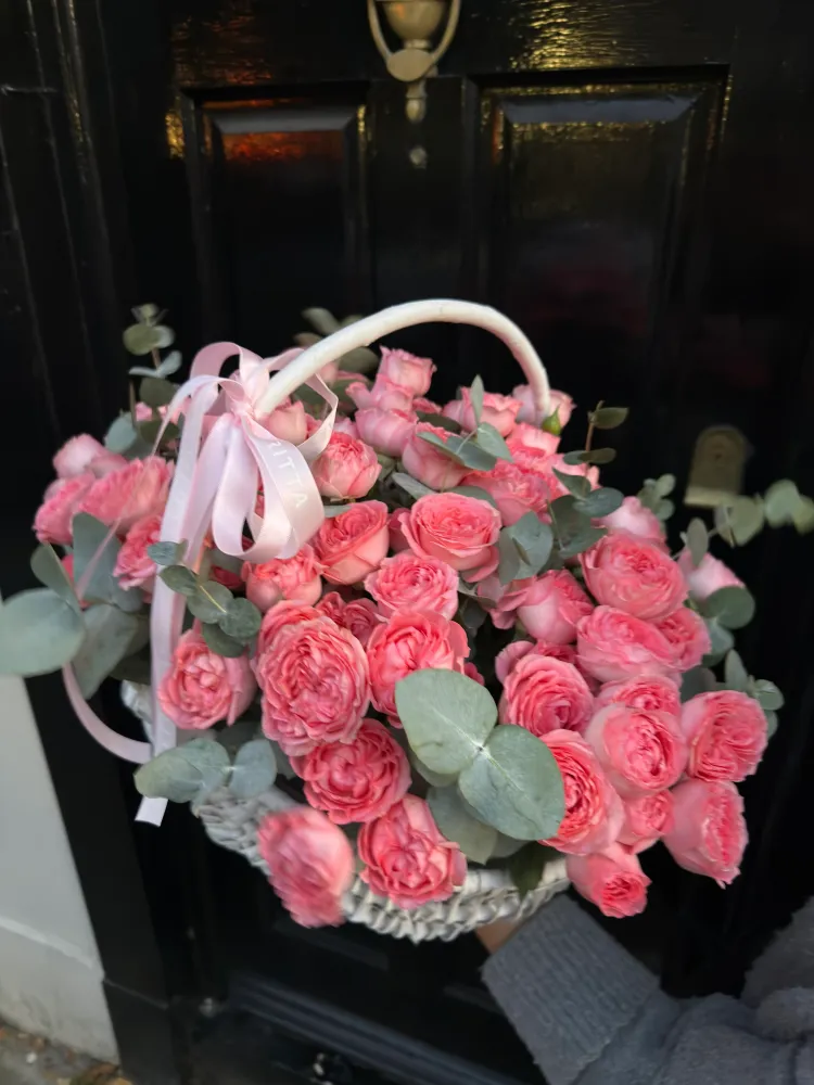 Peony roses elegance basket