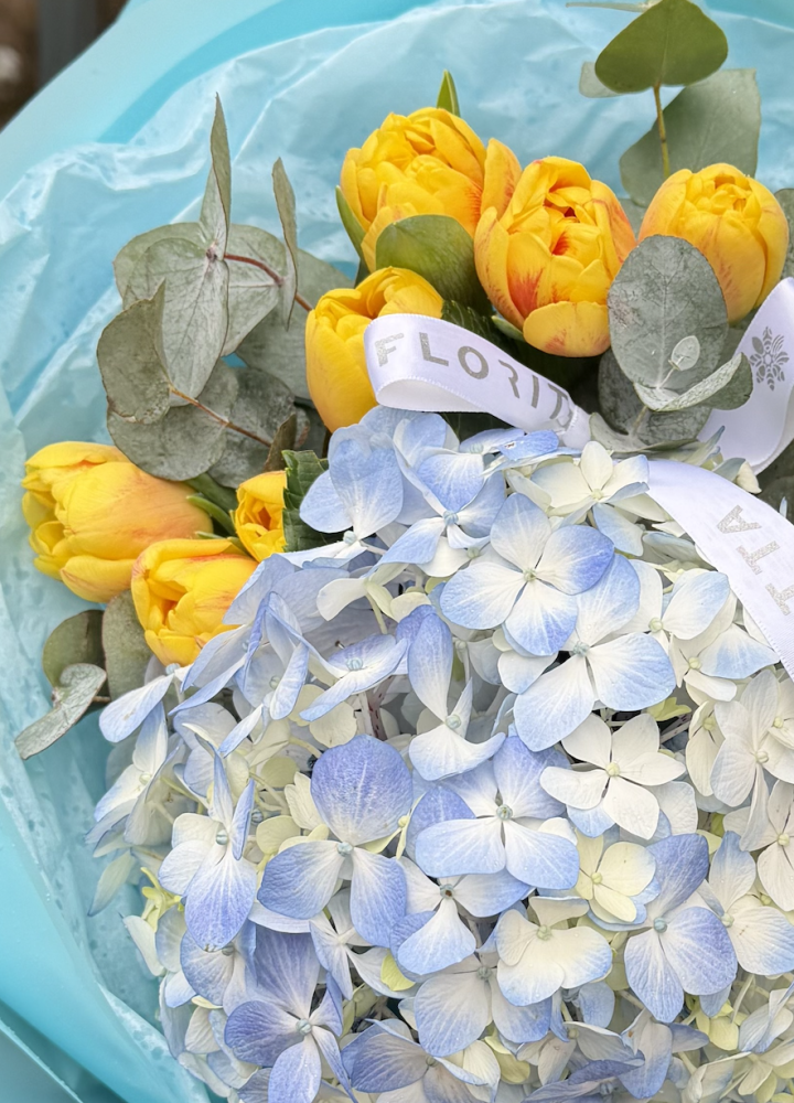 Blue poem in bloom (hydrangeas & tulips)