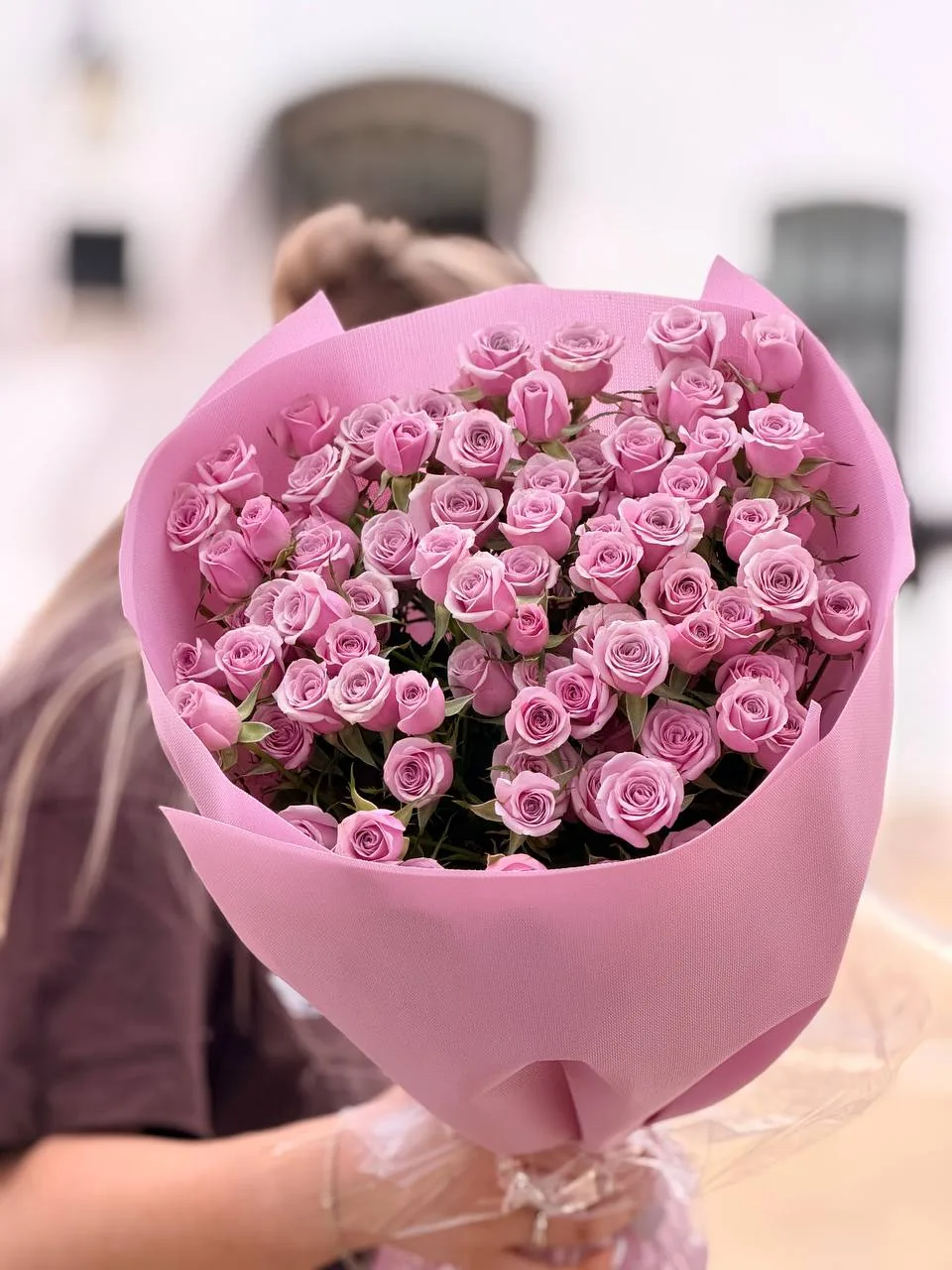 Powdered rose (15 stems of spray roses)
