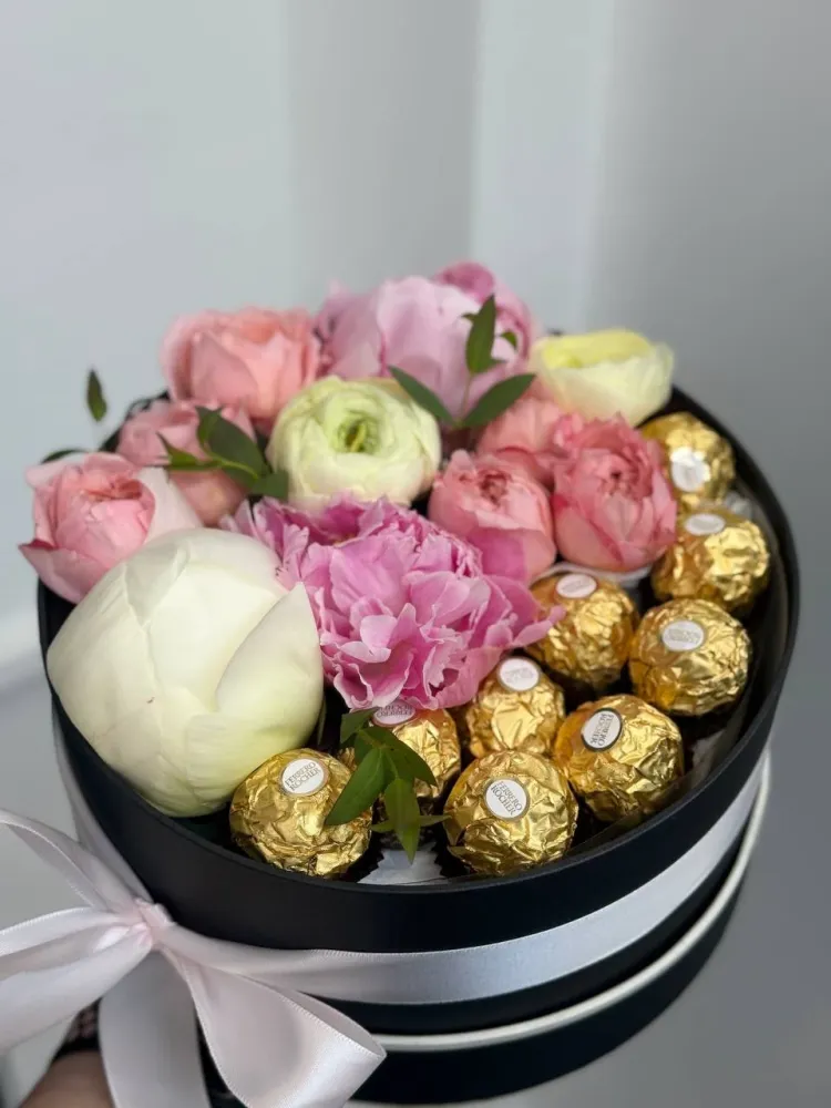 Blush & sweet embrace box