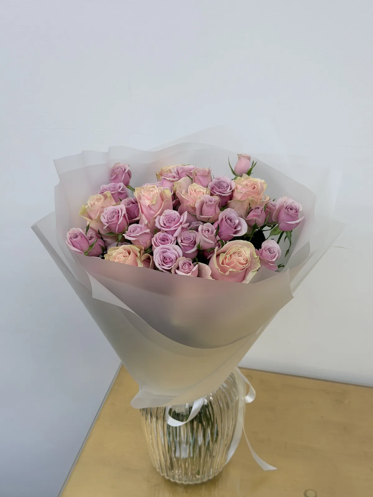 Soft sussex morning (pink roses & lilac spray roses) - vase included