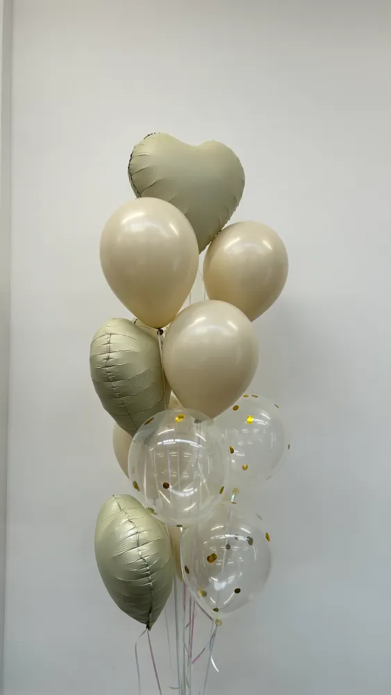 Champagne and sage green balloon cluster with gold confetti — Floritta