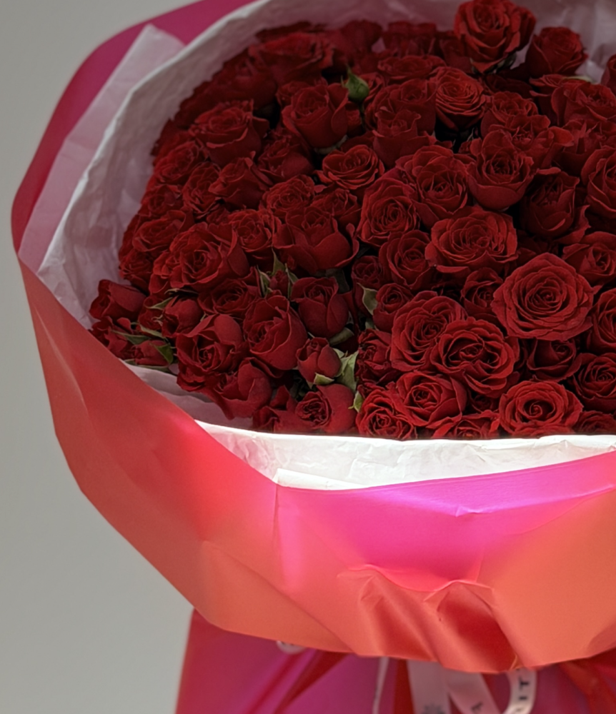 Ruby rose romance (red spray rose)