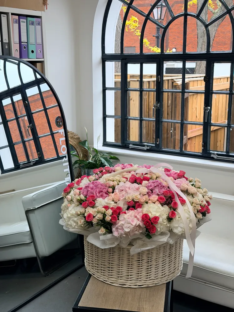 Duchess of kensington basket (hydrangeas & spray roses)