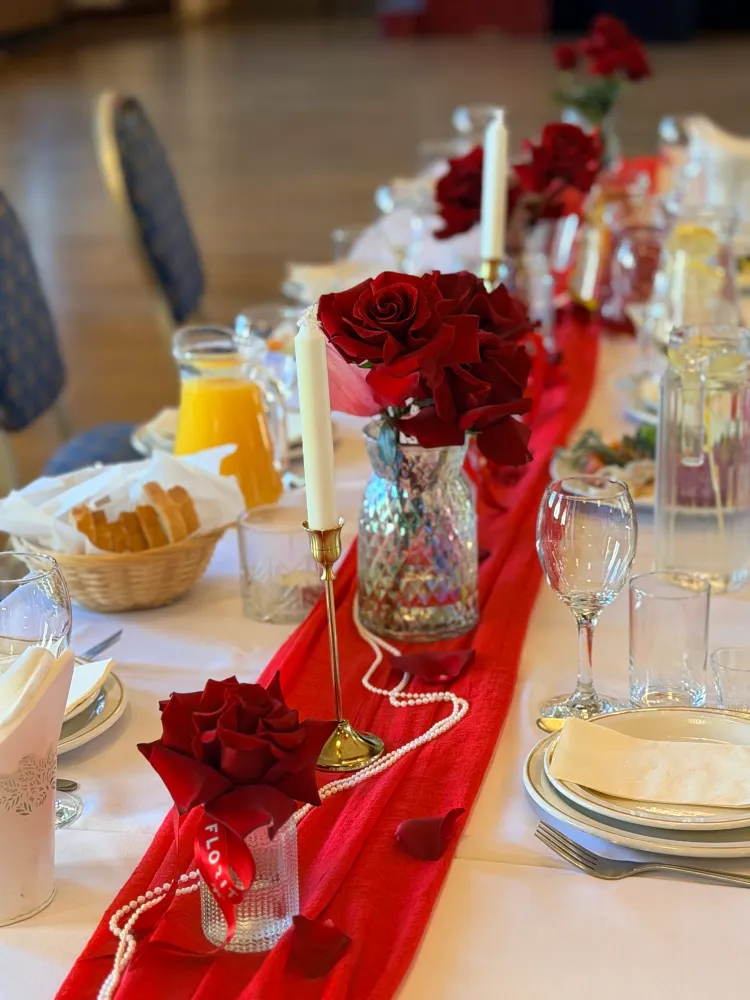 Ruby ballroom celebration (vases are not included)