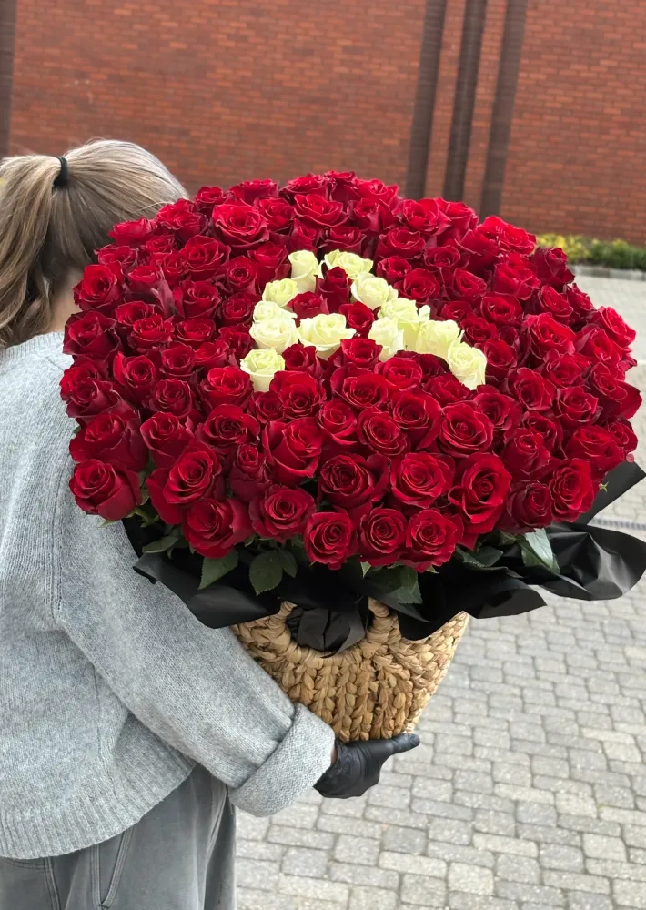 Luxury red and cream rose domed arrangement with monogram — Floritta