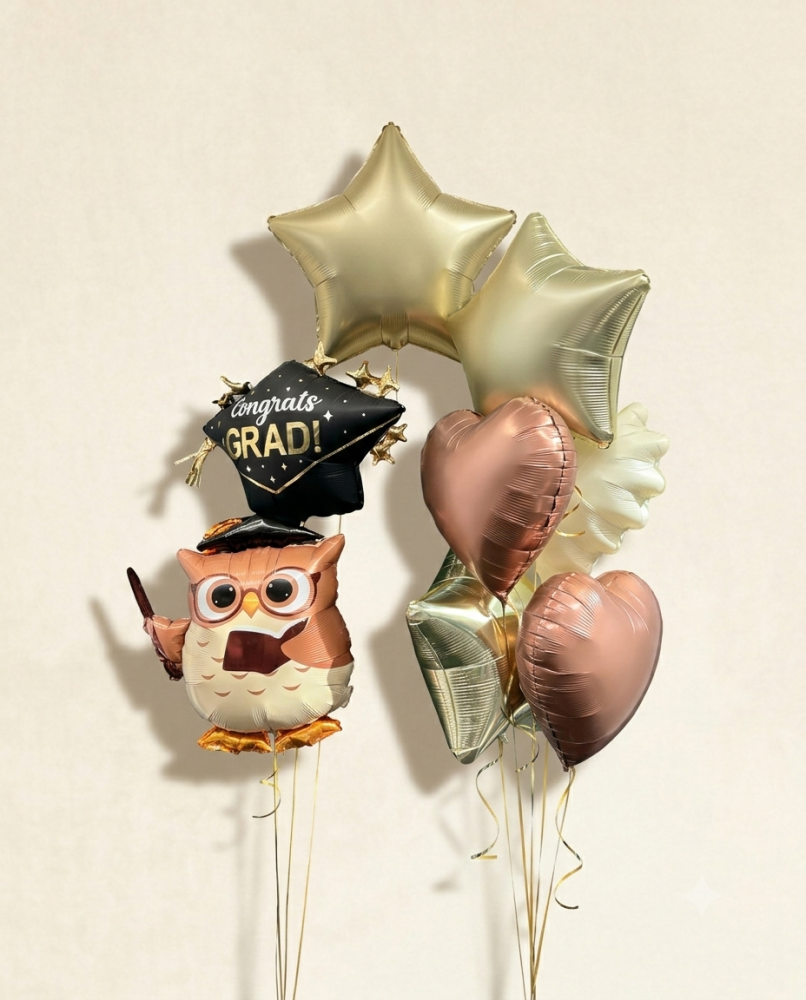 Graduation celebration foil balloon bouquet with owl and stars — Floritta