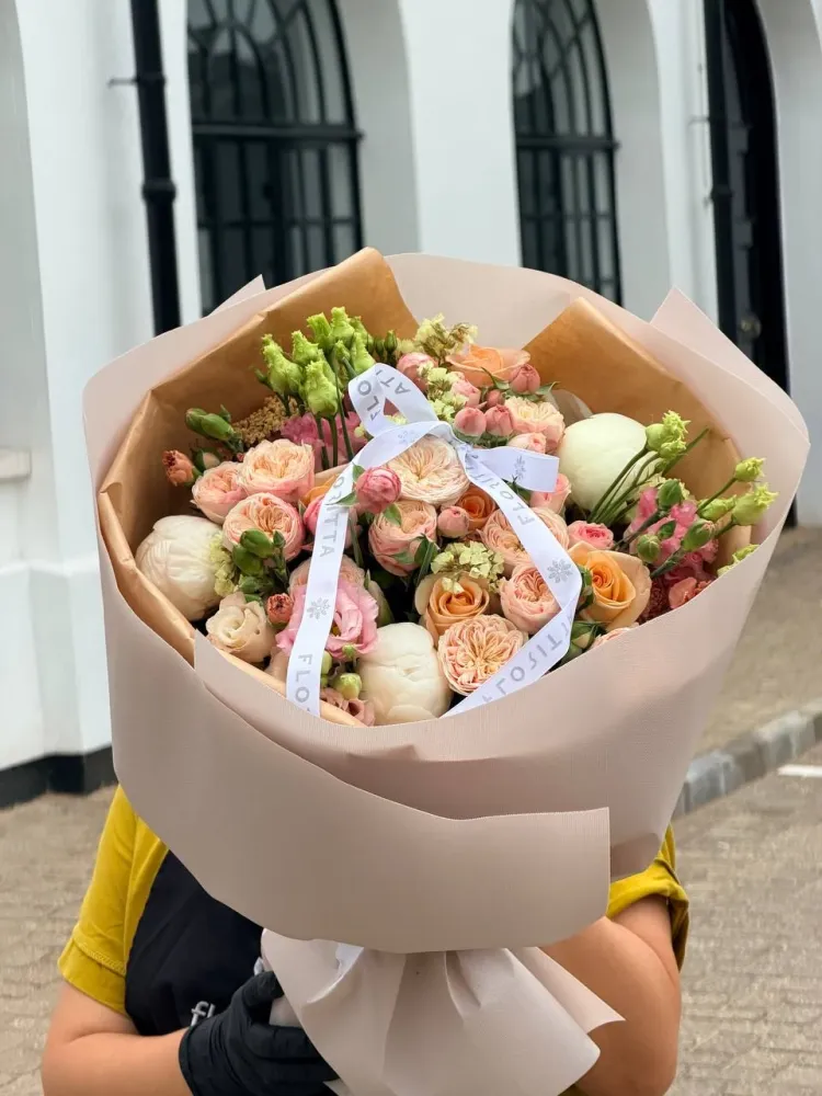 Peach garden posy (spray roses, peony roses & lisianthus)