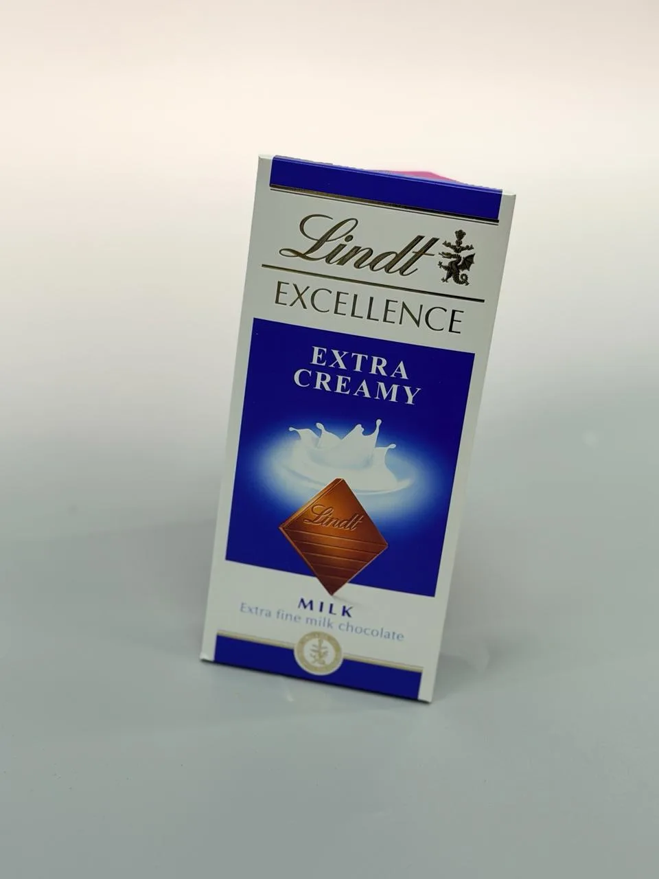 Lindt Excellence extra creamy milk chocolate bar (can only be ordered together with a bouquet)