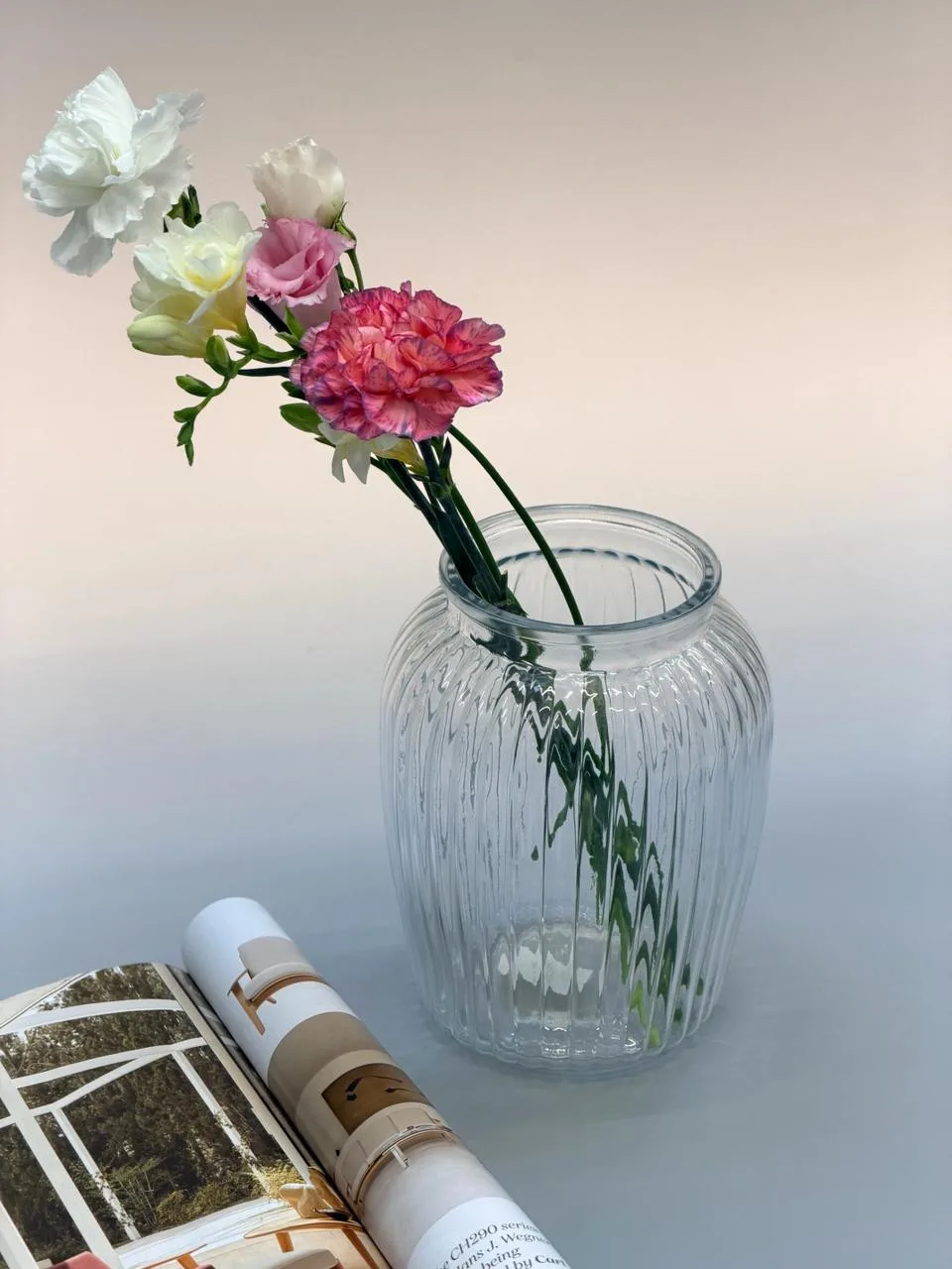 Fluted clear glass vase 19cm