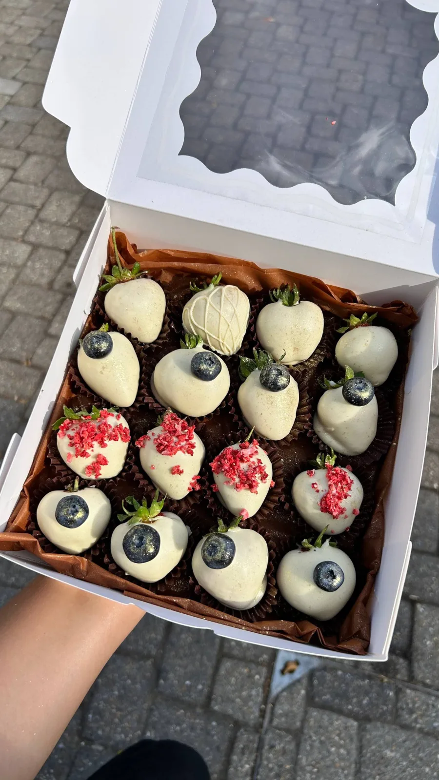 White chocolate strawberries box with berries
