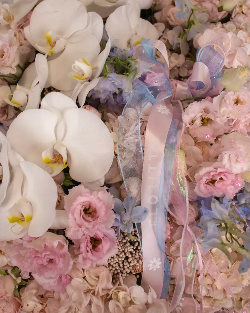 Whisper of romance grand basket