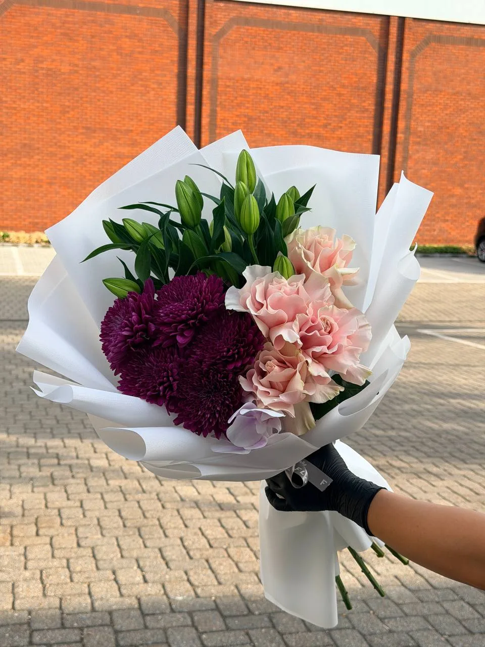 Plum chrysanthemum & blush lily bouquet (chrysanthemums, lilies, roses)