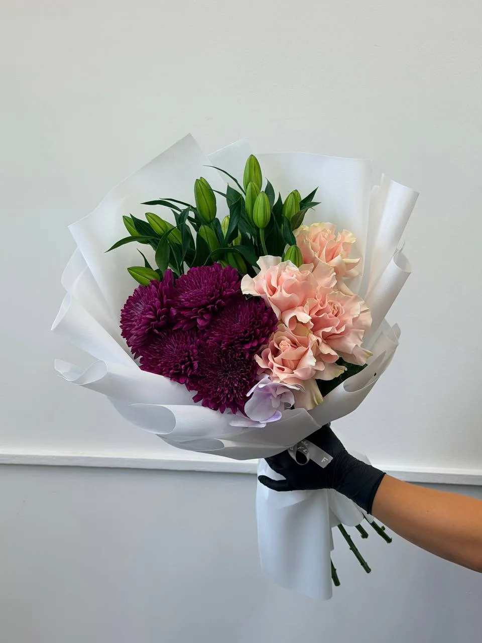 Plum chrysanthemum & blush lily bouquet (chrysanthemums, lilies, roses)