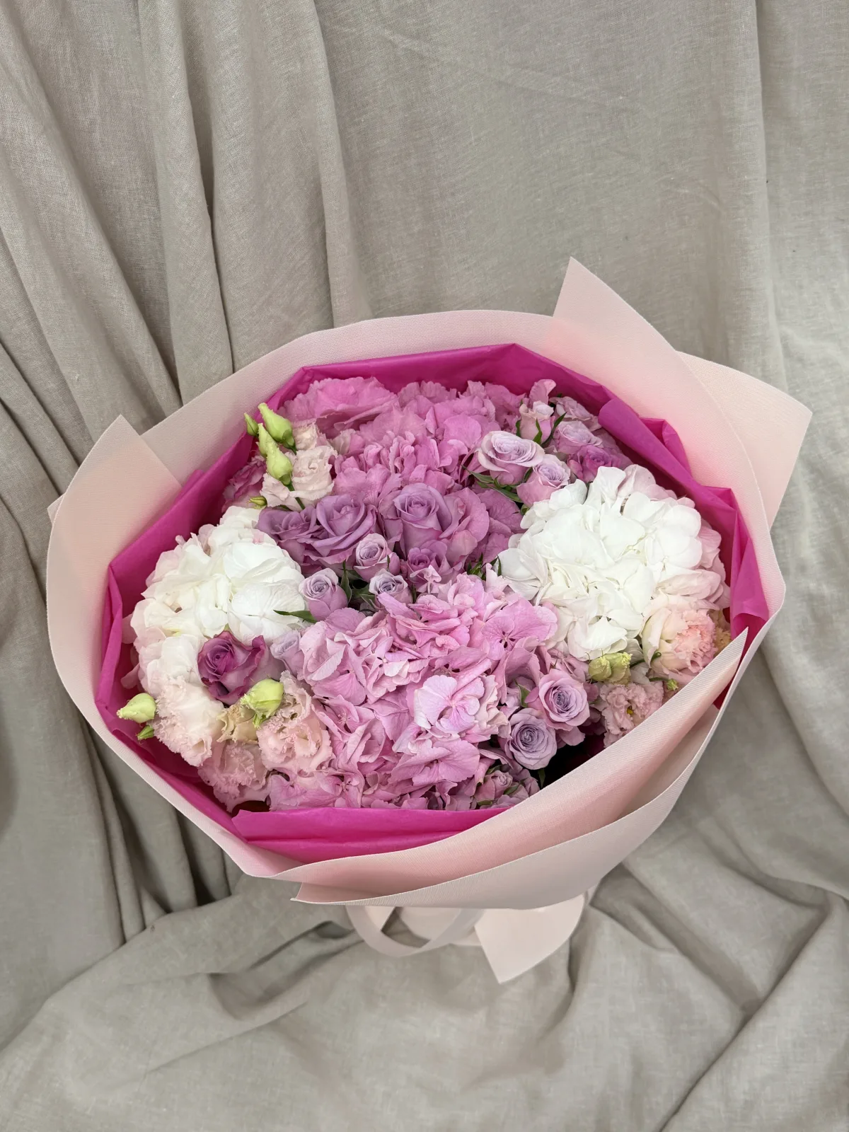 Lilac velvet bouquet (hydrangeas, roses)