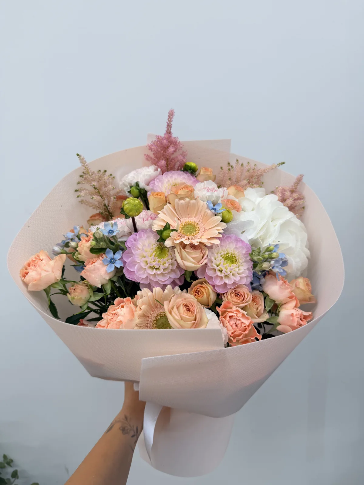 Apricot dusk bouquet (roses, dahlias, hydrangea, astilbe)
