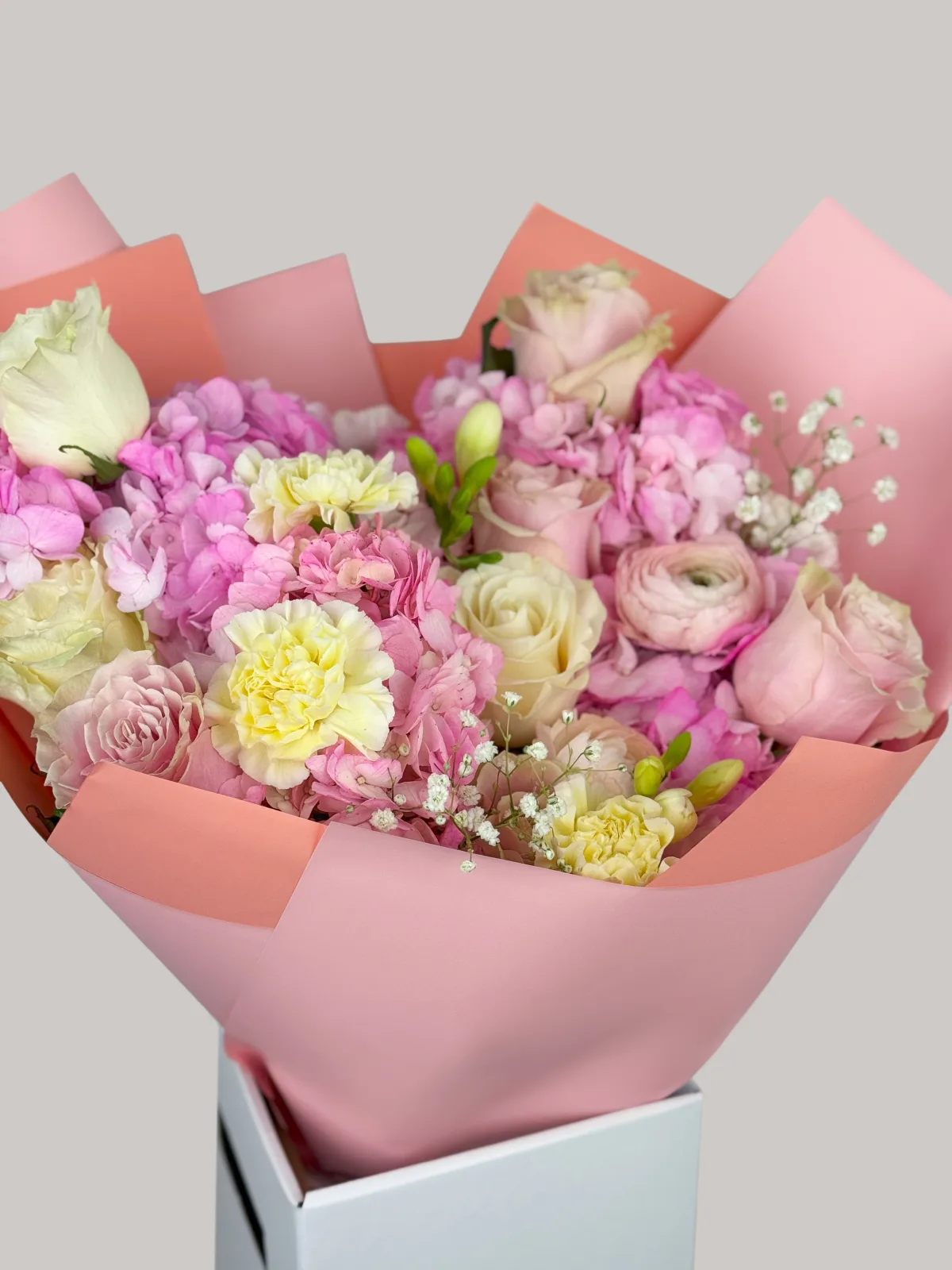 Sorbet garden bouquet (hydrangeas, carnations & ranunculus)