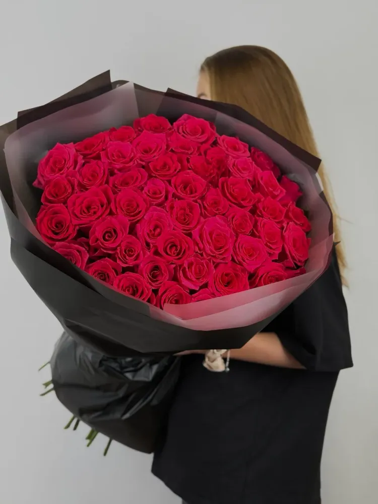 Luxury bouquet of 50 red roses